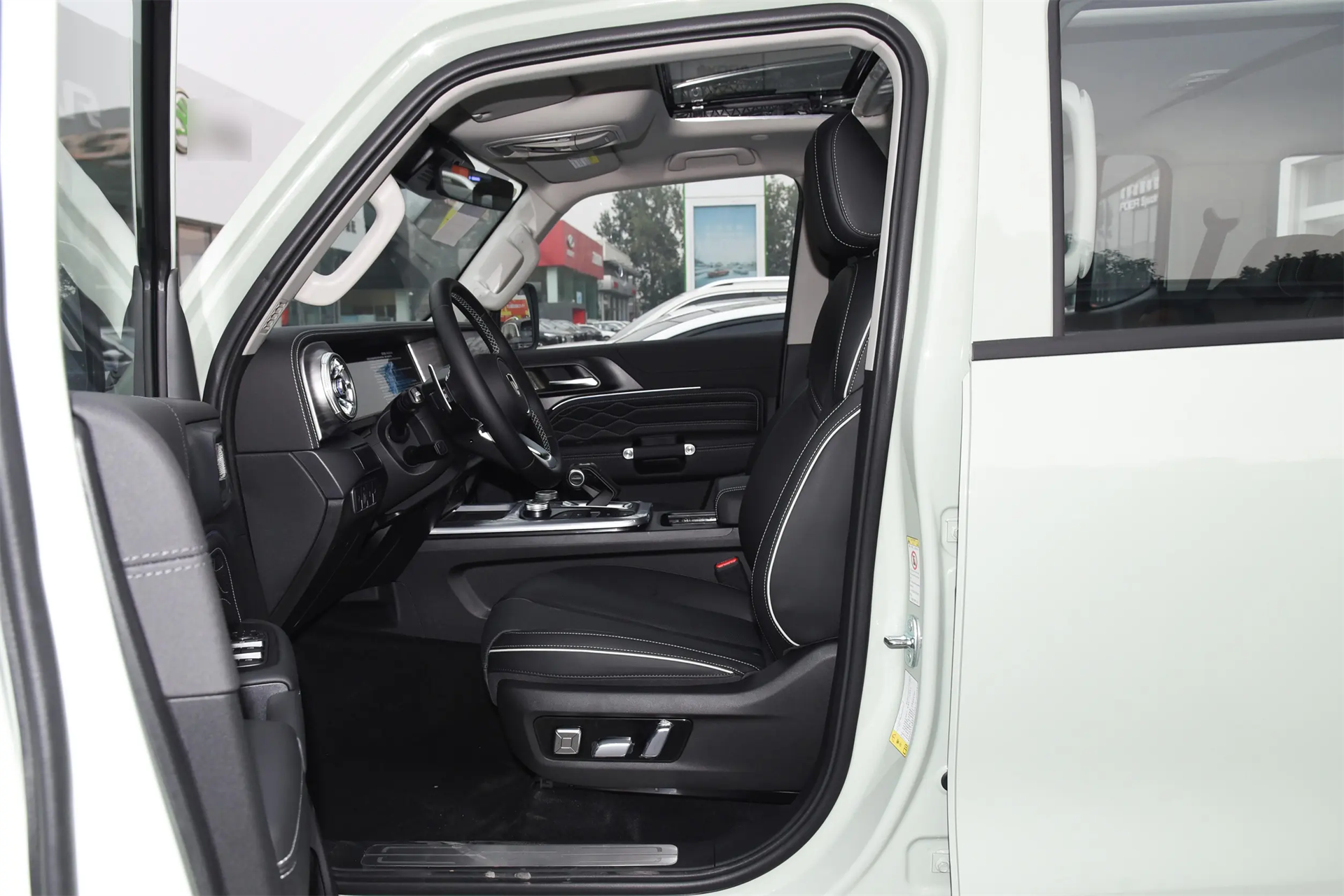 坦克300 2024款 2.0T 穿越者