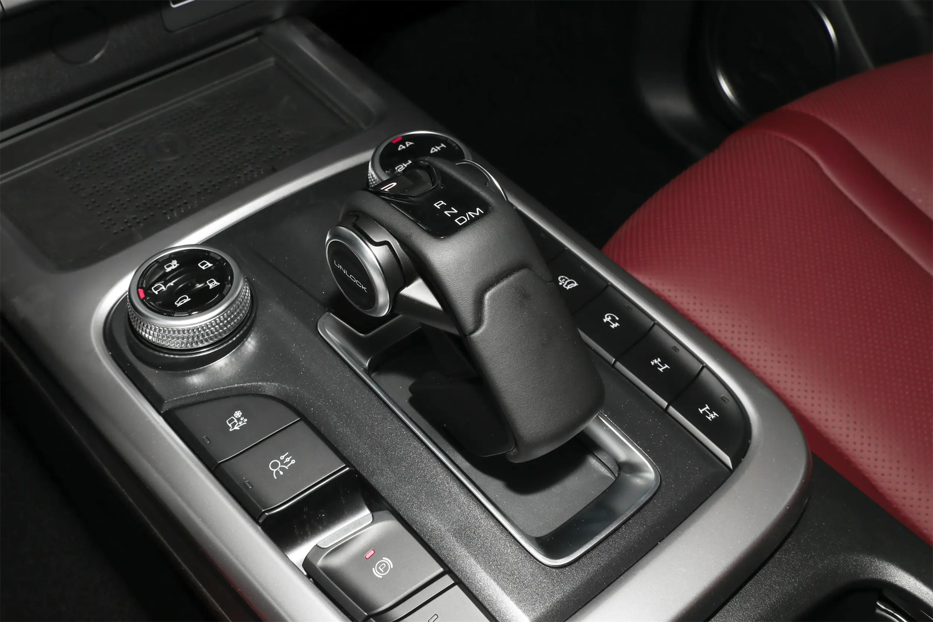 坦克330 2024款 330 3.0T V6