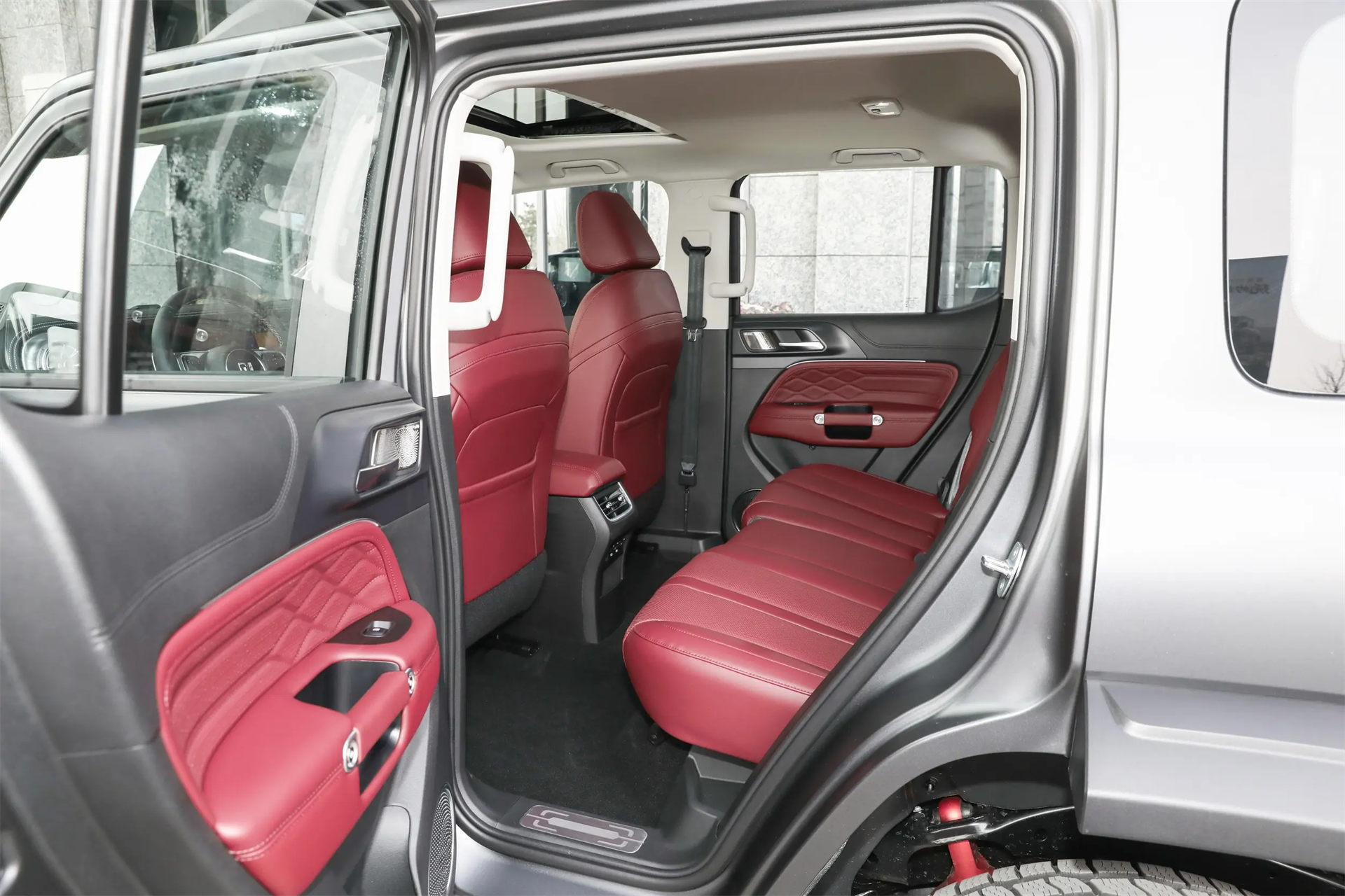 坦克330 2024款 330 3.0T V6