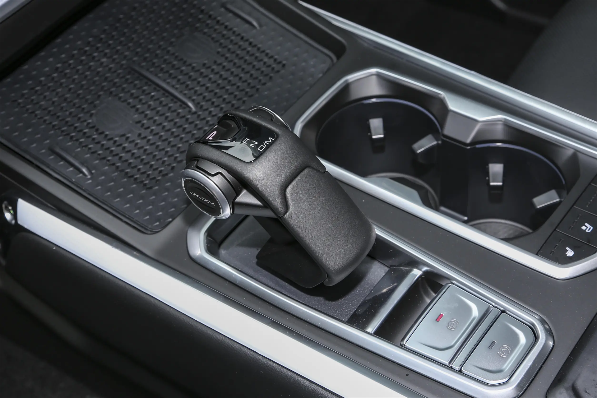 坦克400 Hi4-T 2024款 越野版